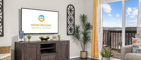 Leilighet, flere senger, balkong, hageutsikt (Sunset Cove at Table Rock Lake) | Oppholdsområde