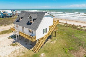 Exterior - The Shoreline Social - Front Row Beach Home, Cheers! (Surfside Beach)