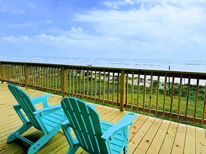 Property grounds - The Shoreline Social - Front Row Beach Home, Cheers! (Surfside Beach)