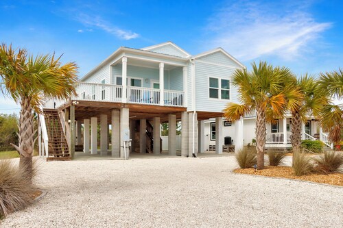 ☀️ Rhapsody in Blues - Steps to the Beach - Pet Friendly 🌴
