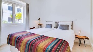 1 slaapkamer, een strijkplank/strijkijzer, gratis wifi