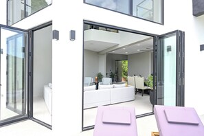 Terrace/patio - Villa Jasiri (Cap Estate)