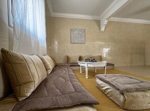 Interior - Villa with private heated pool (Oulad Noumer)