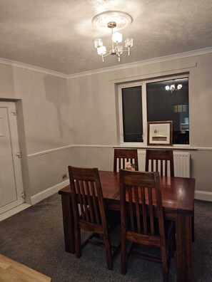 Dining - Home Away From Home: Charming 3-Bed House in Stanley. (Stanley)