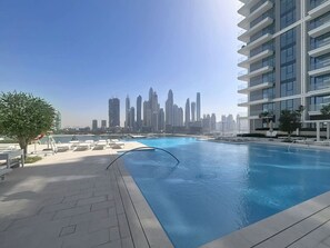 Pool - Perfect 1 Bed l City Skyline Views l Coastal Haven (Emaar Beachfront)
