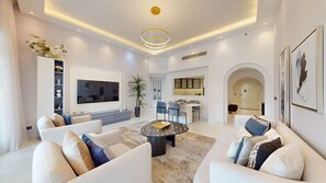 TV - Chic 2 Bed l Sea Views l Palm Jumeirah Retreat (Palm Jumeirah)