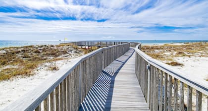 Beach Club Avalon 206 K/Q/ Tw-Tw Bunk/SS Sleeps 8 - Beach View- Pools