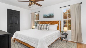 Unclassified image, 3 of 47, button - Cute Condo | Hot Tub | Minutes to Pigeon Forge! (Sevierville)