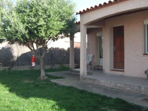 Terrace/patio - House 5 kms from the beach🌊☀ (Torreilles)