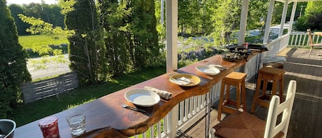 Outdoor dining