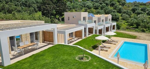 Arillas Peaceful Bungalows