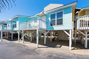 Exterior - 🐶Pet Friendly | Community Pool + Walk to Beach | Sea and Sun Unit 2🌊🌞 (Gulf Shores)
