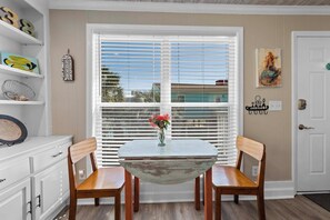 Dining - 🐶Pet Friendly | Community Pool + Walk to Beach | Sea and Sun Unit 2🌊🌞 (Gulf Shores)