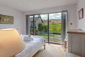 Iron/ironing board, WiFi, bed sheets - Todd Fell Barn -  a cottage in Longsleddale near Kendal (Kendal)