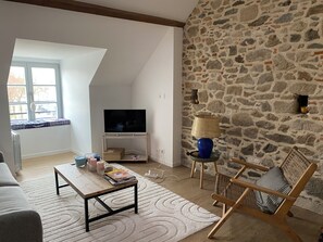 Living area - Two south-facing attic rooms on the main square in Le Croisic (Le Croisic)