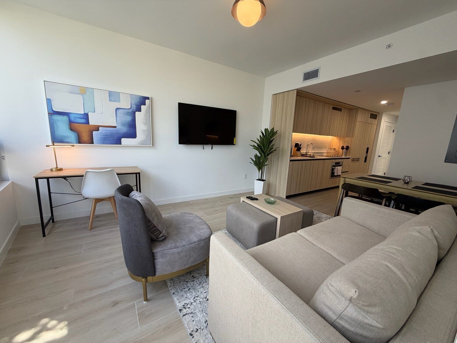 Apartment, 2 Bedrooms, City View | Living area