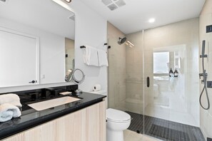 Apartment, City View | Bathroom - District 225 (Miami)