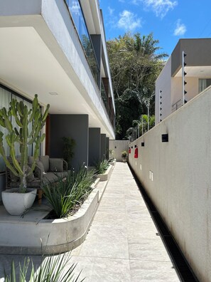 Property grounds - Duplex 3/4 100 m from millionaires' beach (Ilhéus)