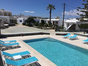 Seasonal outdoor pool - Diogenis Village Mykonos (Mykonos)