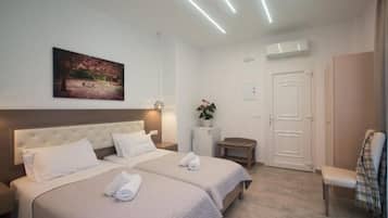 Standard Twin Room, Balcony, Garden View