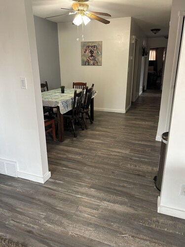 Family Friendly 3BR Hinton Retreat : Gateway to Jasper National Park