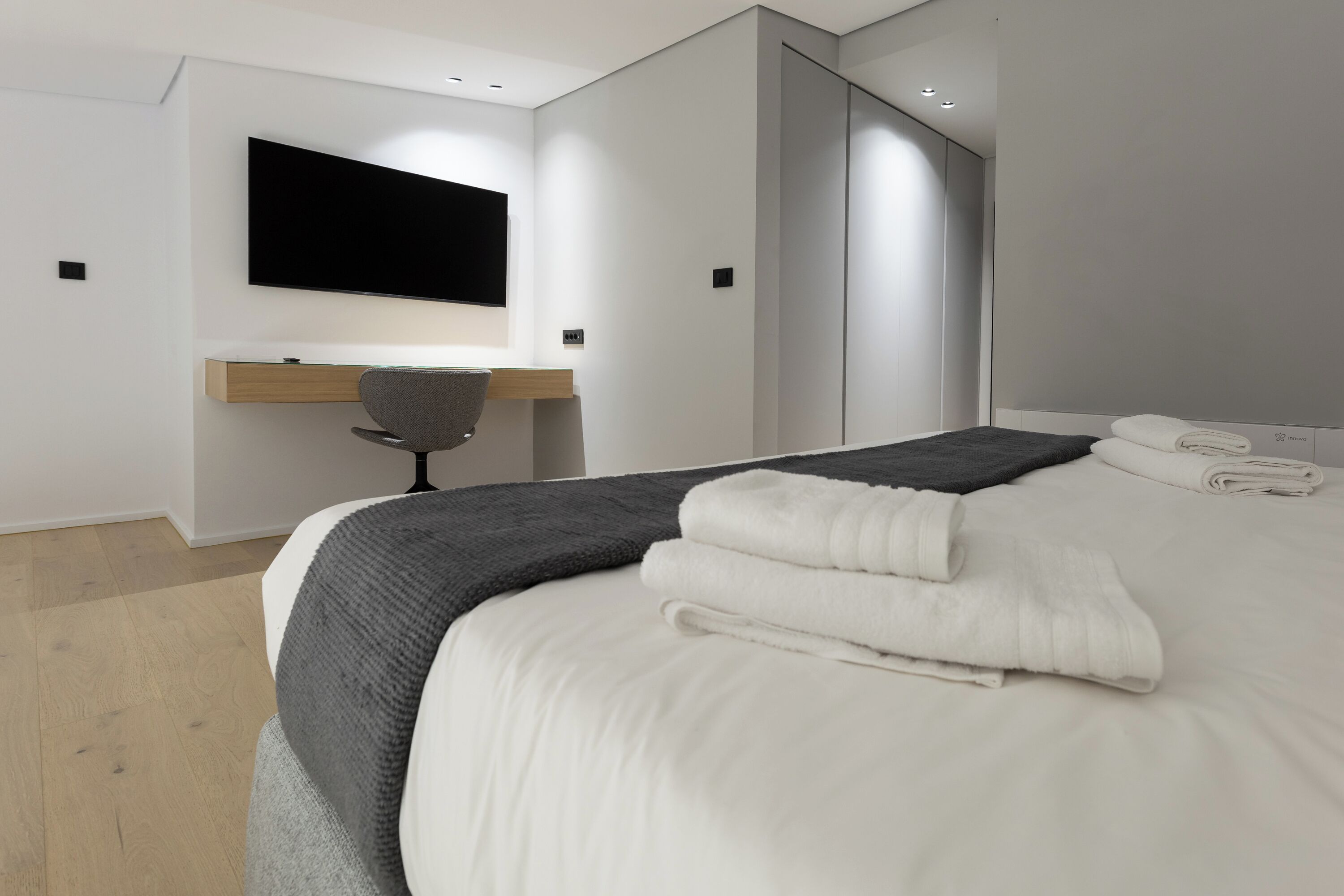 Signature Duplex, Non Smoking, City View