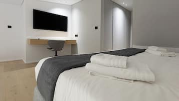 Signature Duplex, Non Smoking, City View