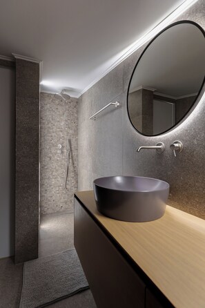 Bathroom - KALVOKORESI 16 I PREMIUM APARTMENTS (Chios)