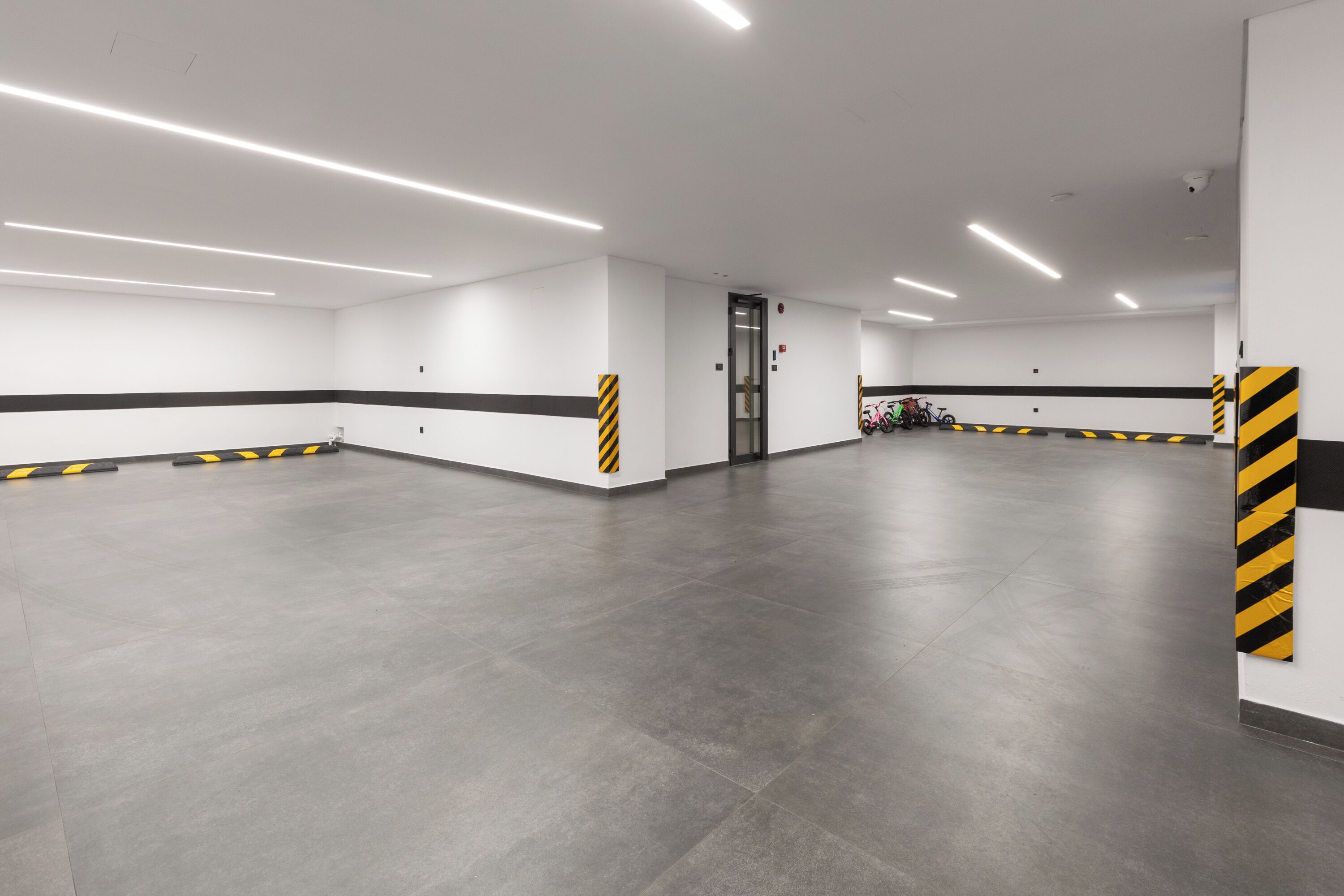 المنشأة من الداخل