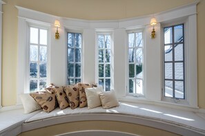 Interior - Union Pier Beauty With Private Pool And Association Beach! (Union Pier)