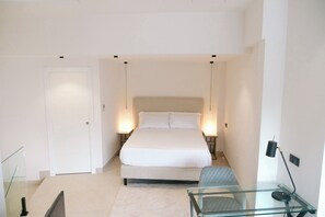 Apartemen Deluks, pemandangan kebun | Setrika/meja setrika dan Wi-Fi gratis