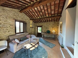 Smart TV, fireplace - Villa Amici Apartment (Perugia)