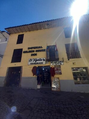 Exterior - Imperial Golden House Inn (Cusco)