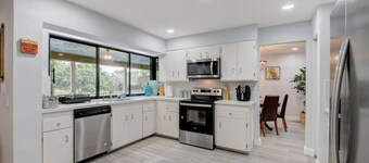 Spacious 5-bedroom farmhouse in fabulous  with AC