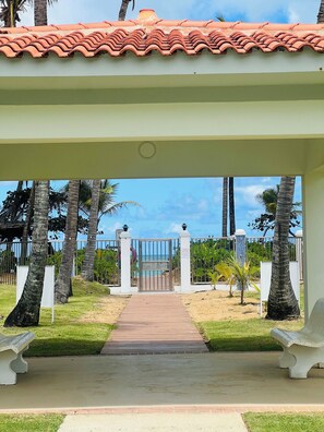 Property grounds - Perfect family getaway on the east coast of Puerto Rico! Beach apartment. (Rio grande)