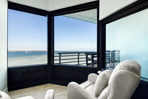 Interior - 🏝️Sound-Front | Two Balconies | Steps to the Beach | Palm Beach Club #206🏝️ (Pensacola Beach)