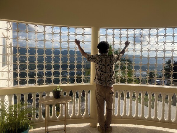 Property grounds - Golden Eagle/ jacuzzi/WIFI/ 20 min Airport & Beach (Montego Bay)