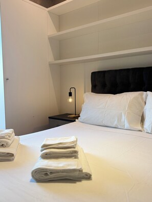 Iron/ironing board, WiFi, bed sheets - Best Stay-Corso Italia Suite (Bari)