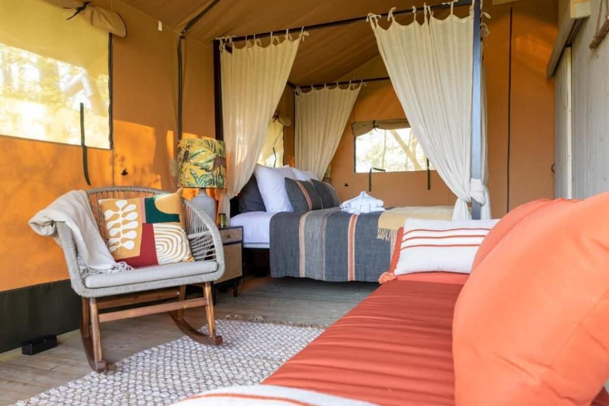 Barraca luxo, vista para o jardim