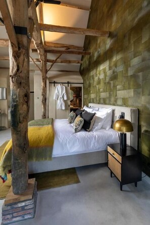 Deluxe Suite, Garden View | Desk, laptop workspace, blackout drapes, soundproofing - Het Rentmeestershuis (Eck en Wiel)