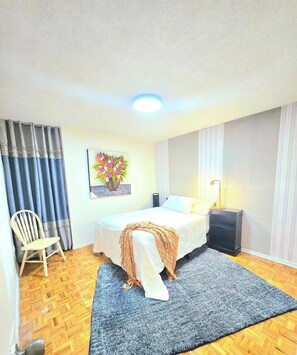 Iron/ironing board, WiFi