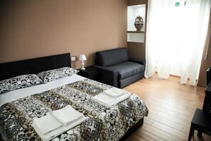 Apartament Comfort, balcó, vistes a la ciutat