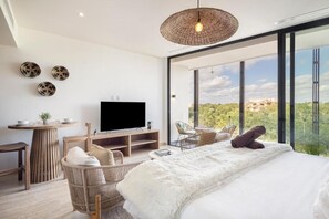 Studio Standar, balkon, pemandangan kebun