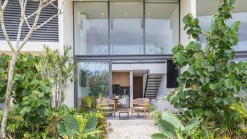 Standard Loft, Patio, Courtyard View | Property grounds