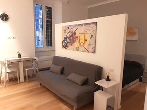 Living area - Liberty Home (Rome)