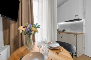 Dining - Praga Studio - 140m Metro, near PGE Narodowy Stadium (Warszawa)