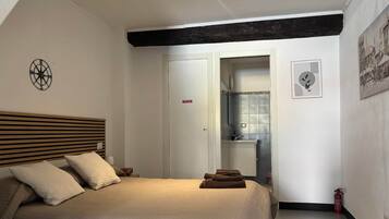 1 bedroom, WiFi, bed sheets