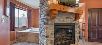 Studio Condo - 3 Beds - Waterpark ALWAYS INCLUDED; Dog Friendly Resort!
