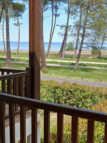 "Les roseaux", 65 m2 ,2 chambres ,bord de lac idéal pour la baignade des petits