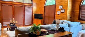 Lake Tuscaloosa Oasis